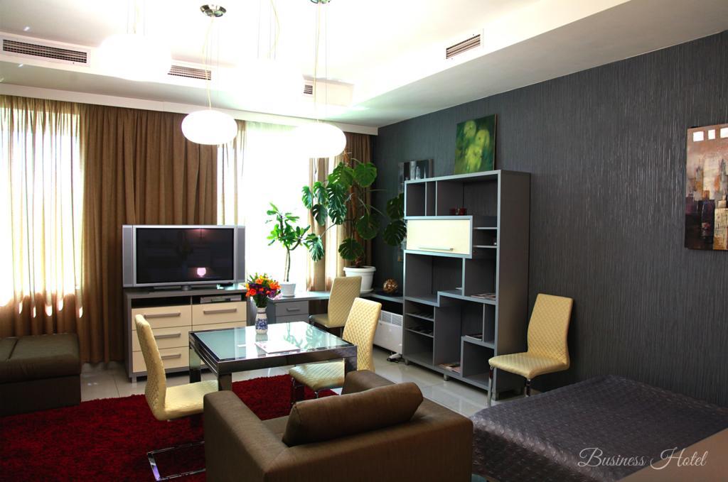 Business Hotel Jarkov Exterior foto