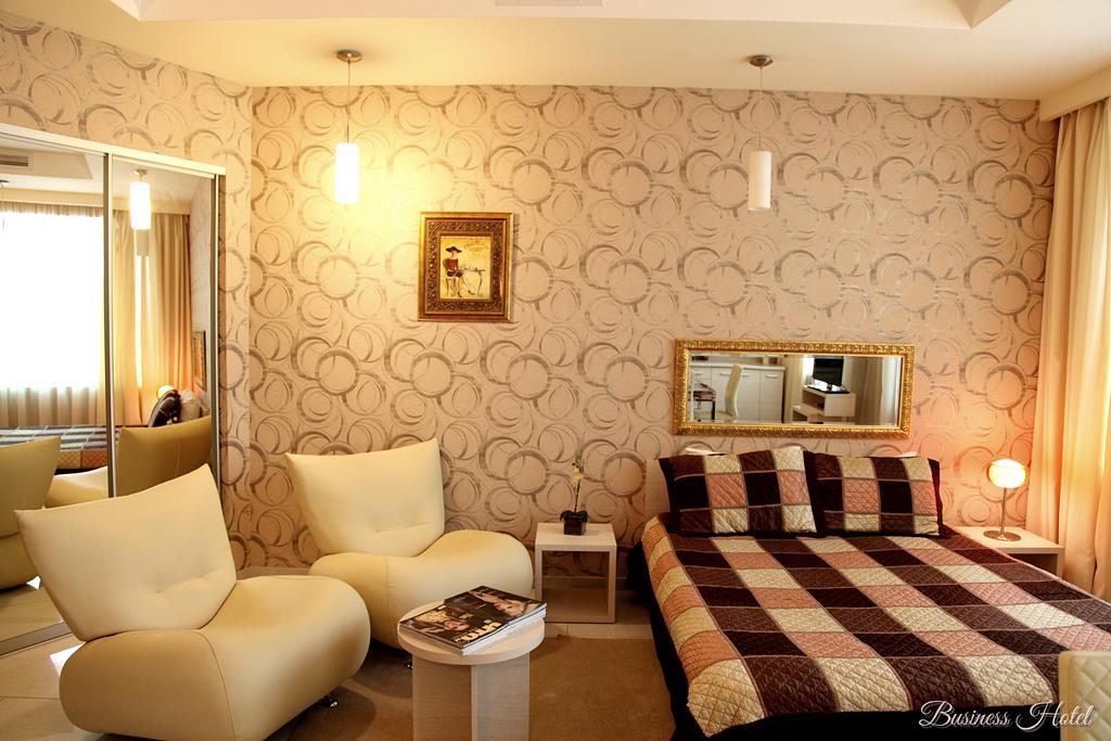 Business Hotel Jarkov Habitación foto